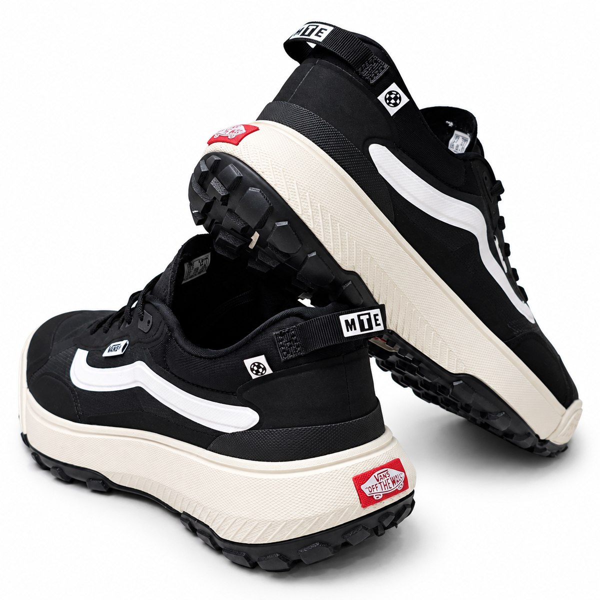 Tênis Vans MTE Crosspath Black VN000CVUBA2