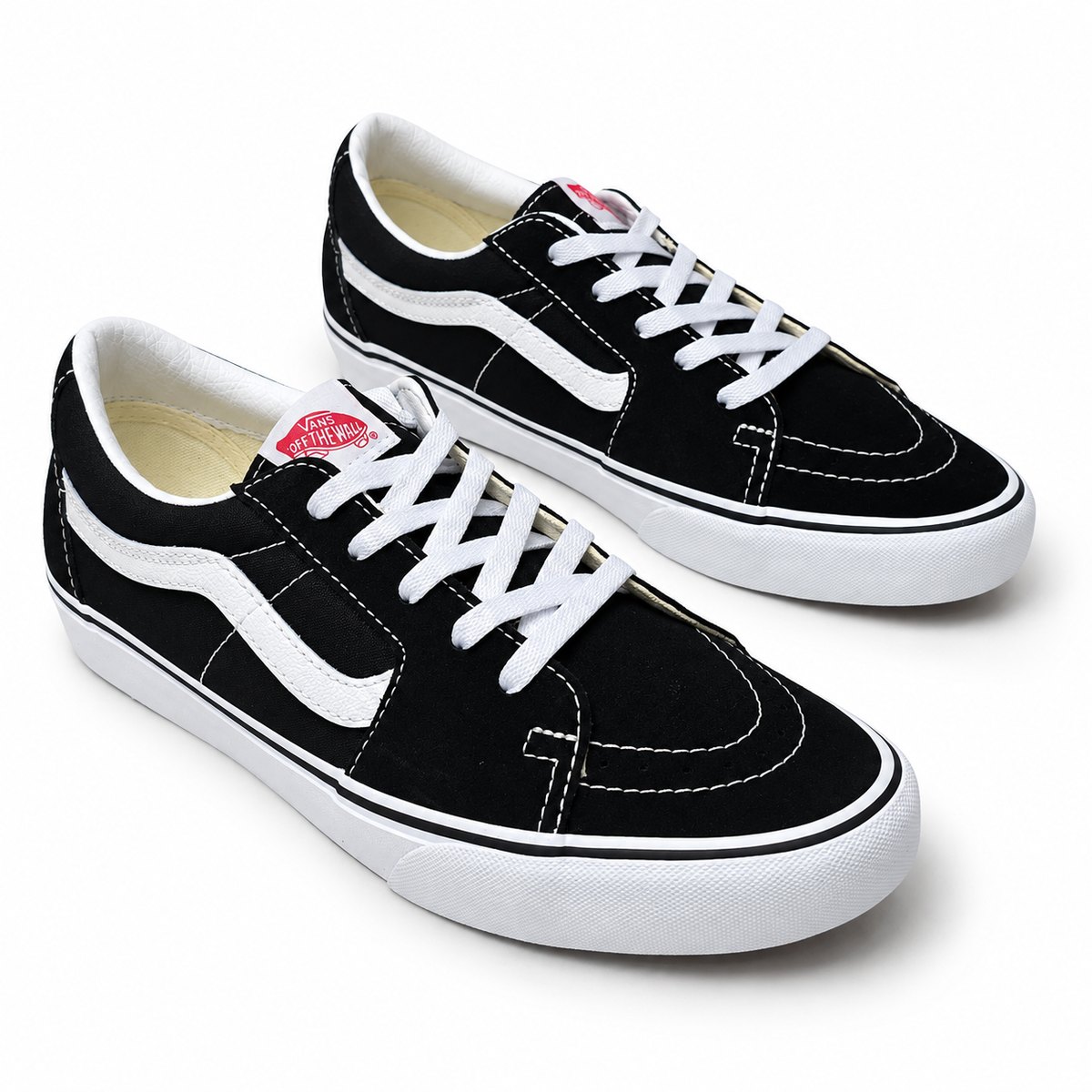 Tênis Vans SK8-Low Black/True White VN0A4UUK6BT
