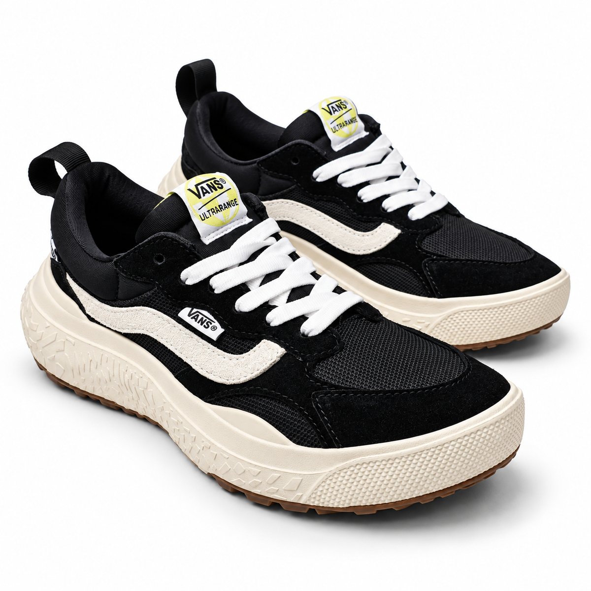 Tênis Vans Ultrarange Neo VR3 Black/White VN000BCEBA2