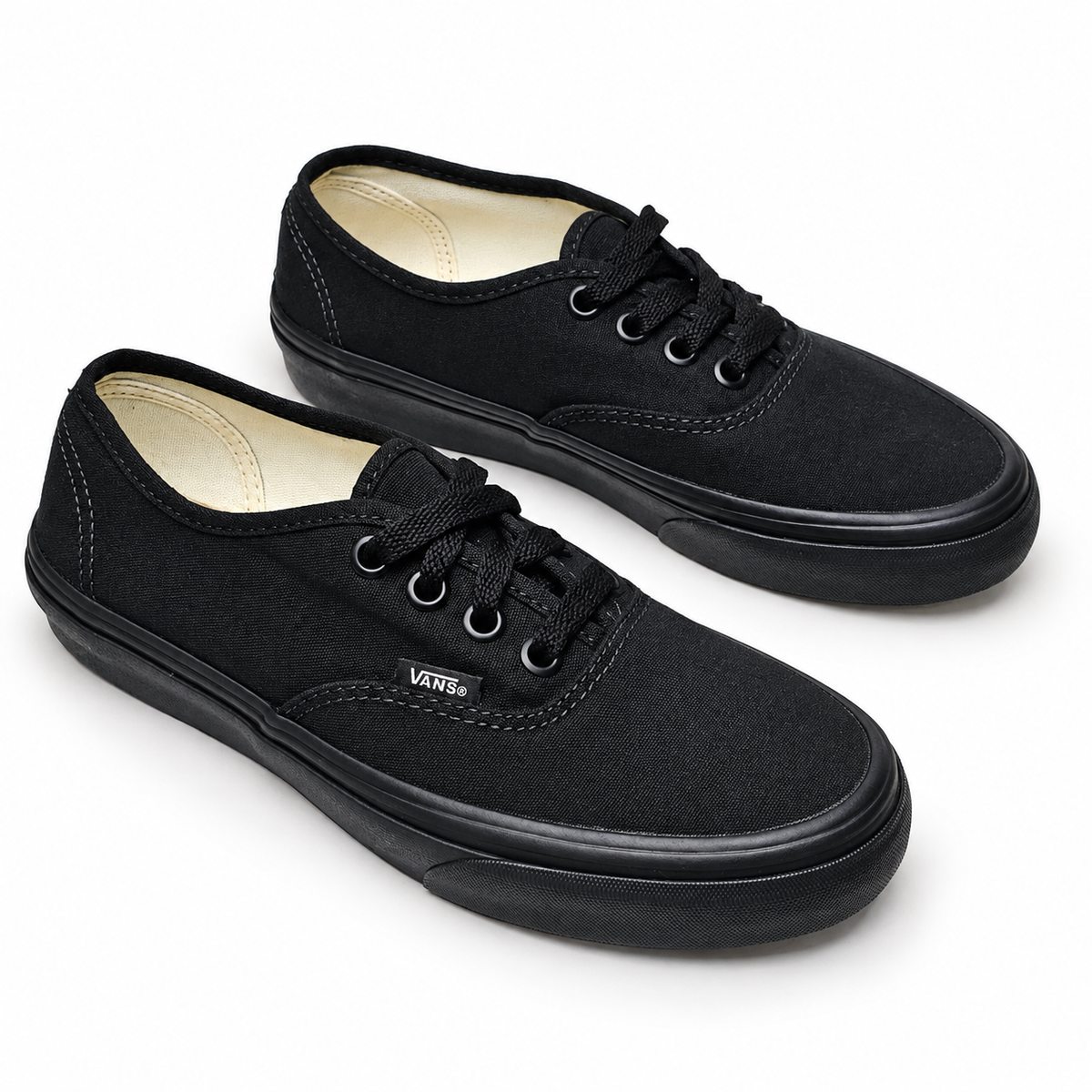 Tênis Vans Authentic Black/Black VN00BEE3BKA